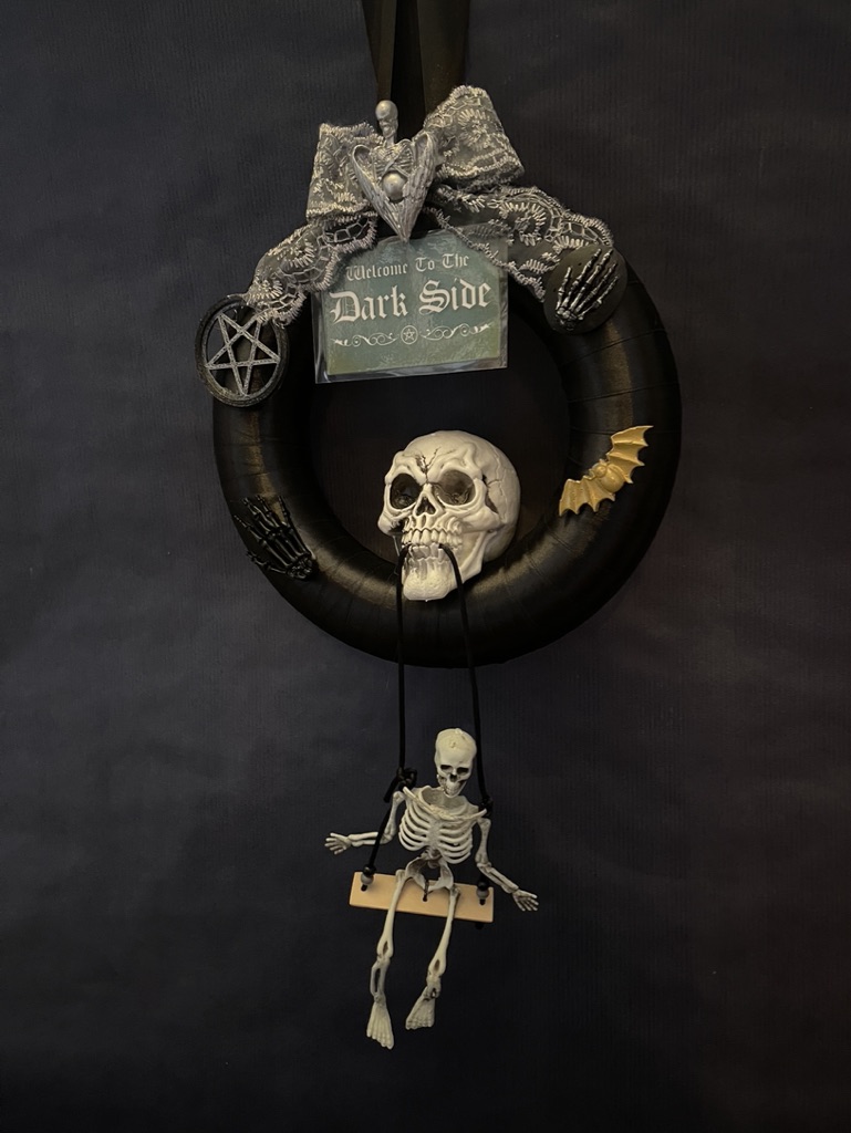 Handgefertigter Gothic-Türkranz von RSM ART